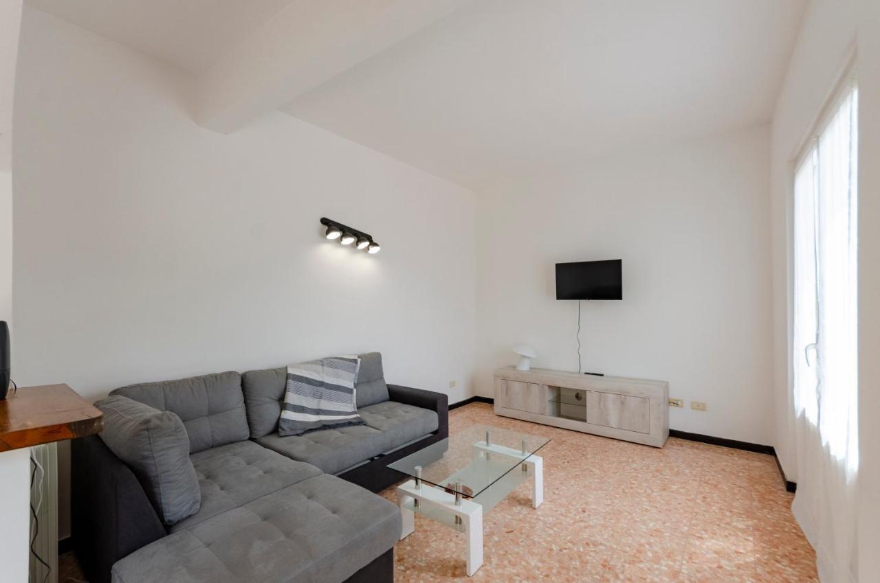 Joivy Family Flat With 3 Balconies, 10 Min To Beach Moneglia Exterior foto